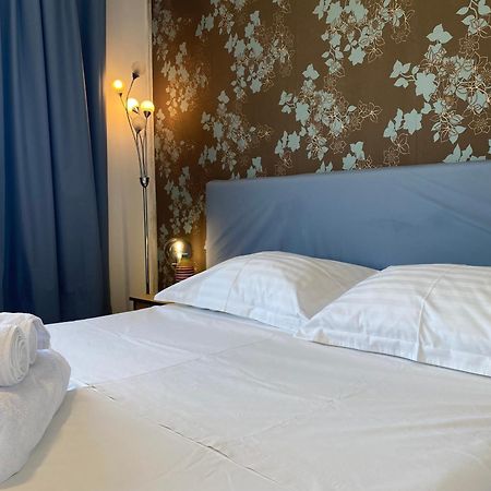 The Dome, Sala Palatului, Walking Distance To The Old Town Apartment Bukares Bagian luar foto